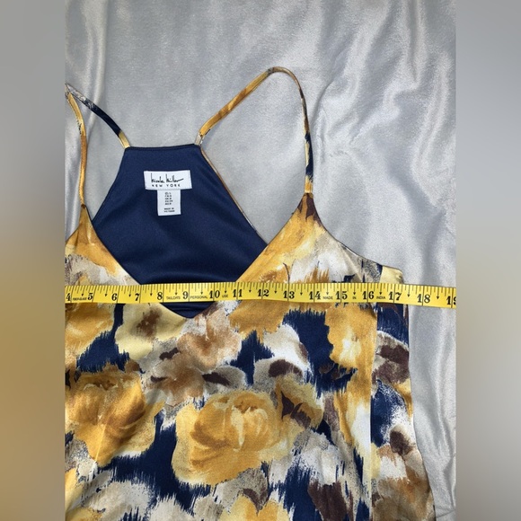 Nicole miller Floral racer back Maxi Dress Medium Yellow Blue flowy Beachy satin - Picture 4 of 5